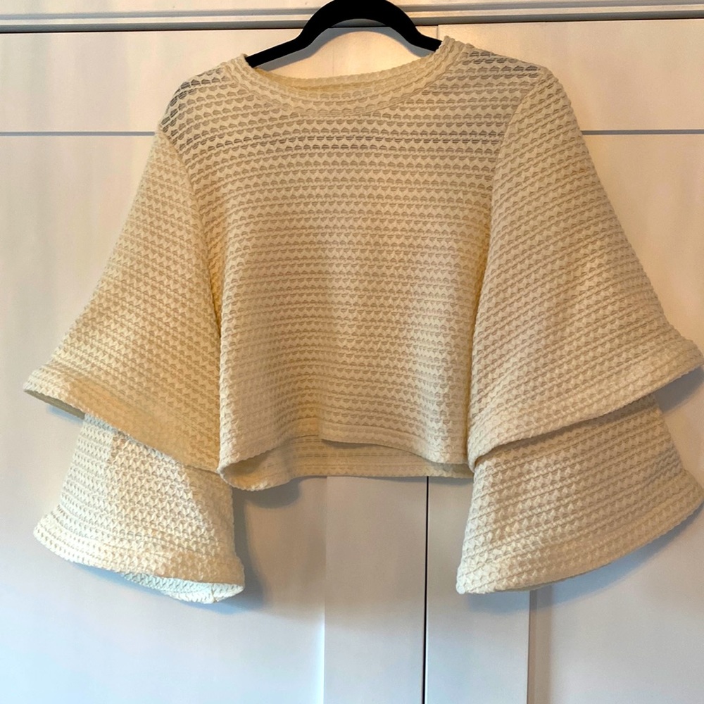 Gracia bell sleeve sweater - Size Large
